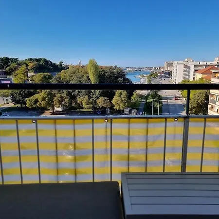 Sea View Balcony And Parking * Zara