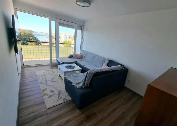 Sea View Balcony And Parking * Zara